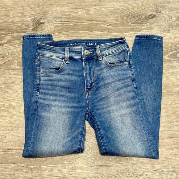 American Eagle Hi Rise Jegging Super Stretch Size 2 Short - Picture 1 of 6